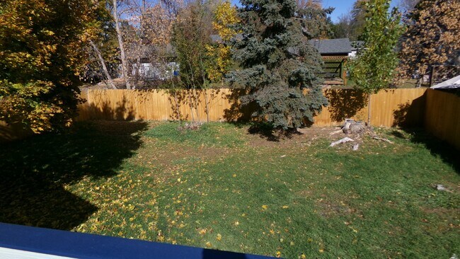 Foto del edificio - 924 Queens Ct