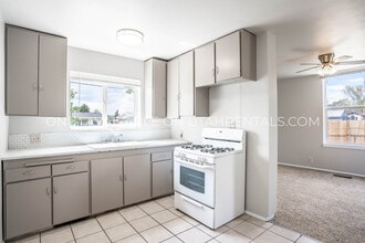 Building Photo - 212 S 1600 W