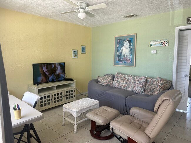 Foto del edificio - 3724 S Atlantic Ave