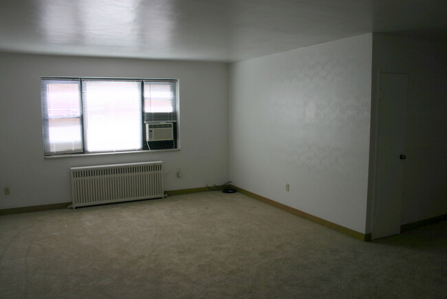 104 - Negley Gardens Apartments