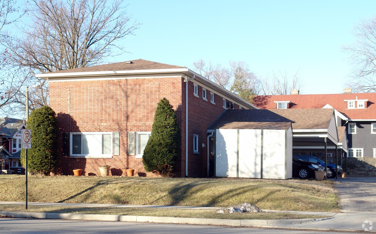 3202 N Pennsylvania St, Indianapolis, IN 46205 Apartments in