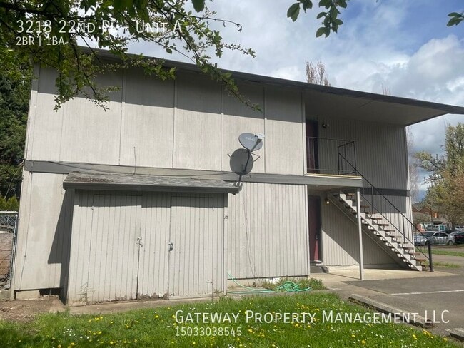Building Photo - 3218 22nd Pl