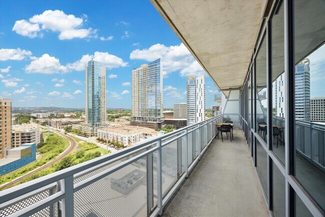 Foto del edificio - 222 West Ave