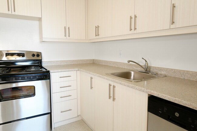 Building Photo - Nouville Apartments