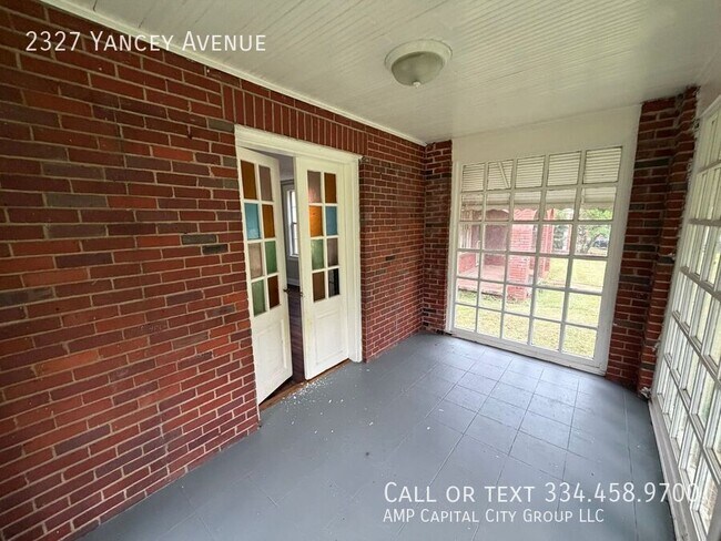 Foto del edificio - 2327 Yancey Ave