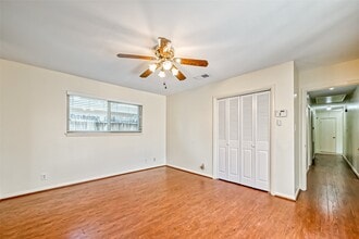 Building Photo - 918 Wycliffe Dr