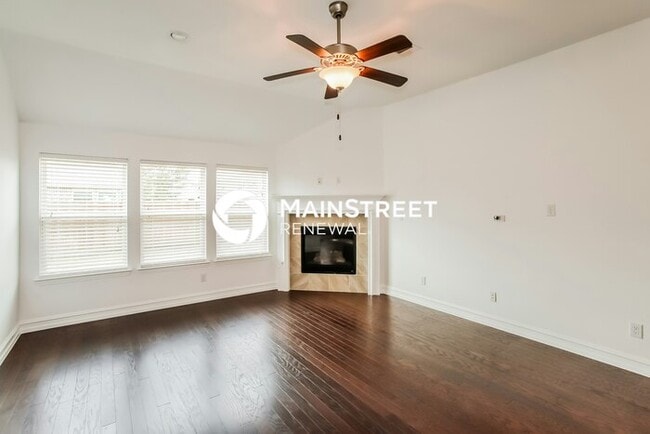 Photo - 3 Bedroom Pet-Friendly Home in Denton, TX with Main Street Renewal
