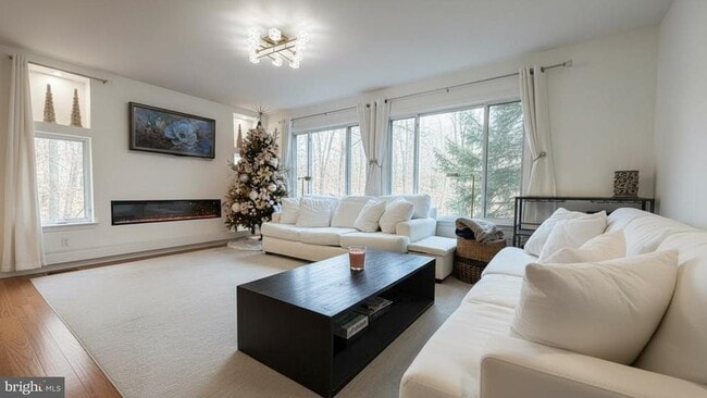 Foto del edificio - 16031 Dorset Rd