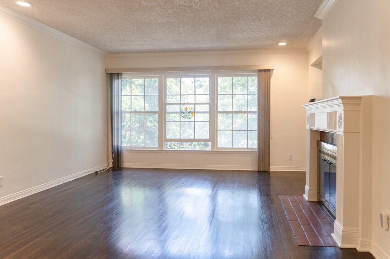 271 S Spalding Dr Unit A, Beverly Hills, CA 90212 Apartments in