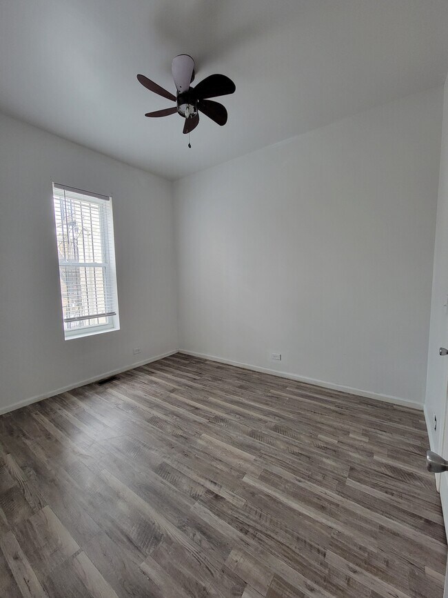 Foto del edificio - 1802 S Saint Louis Ave
