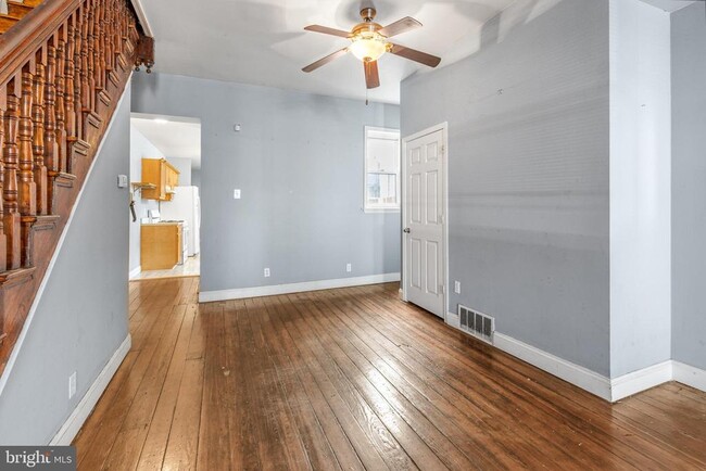 Building Photo - 248 E Girard Ave