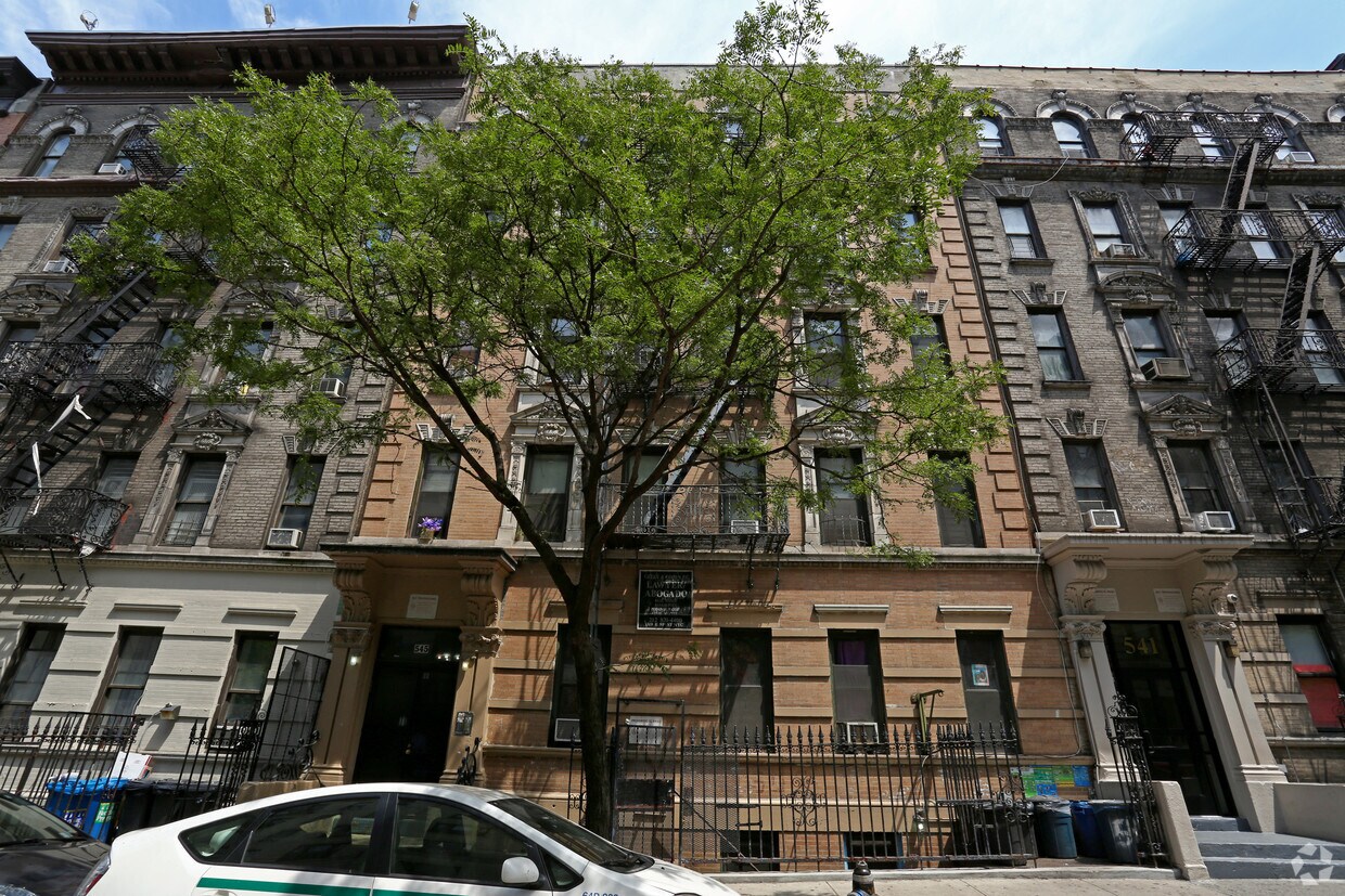 Building Photo - 545 W 144th St