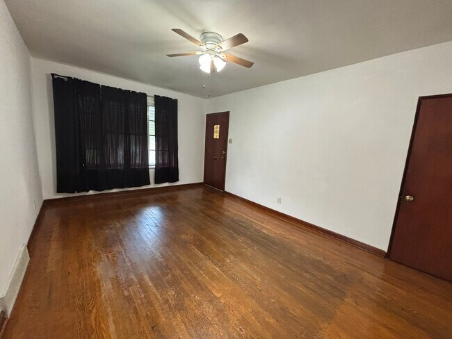 Sala de estar - 4993 Mardel Ave