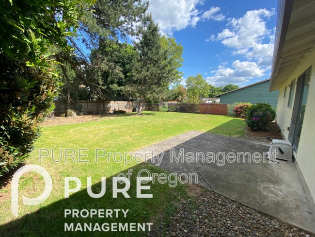 Building Photo - 1126 SE 149th Place