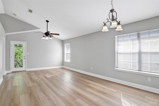 Building Photo - 5837 Creek Station Dr