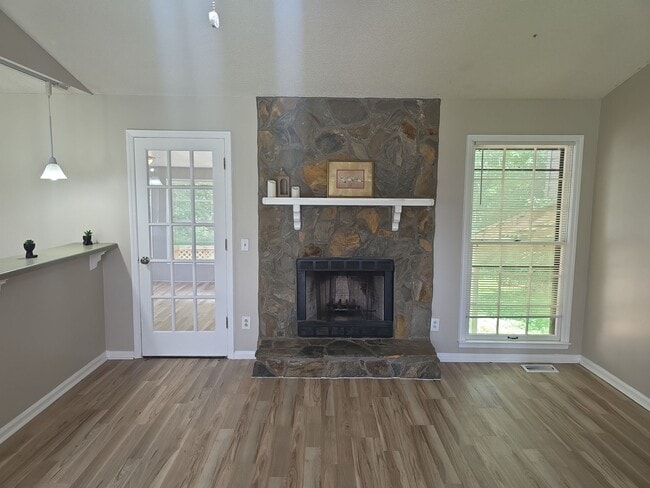 Foto del edificio - 3582 Winchester Rd