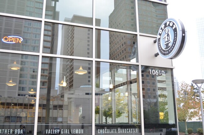 Photo - Washington Square Luxury Living on 10th Fl... Apartment