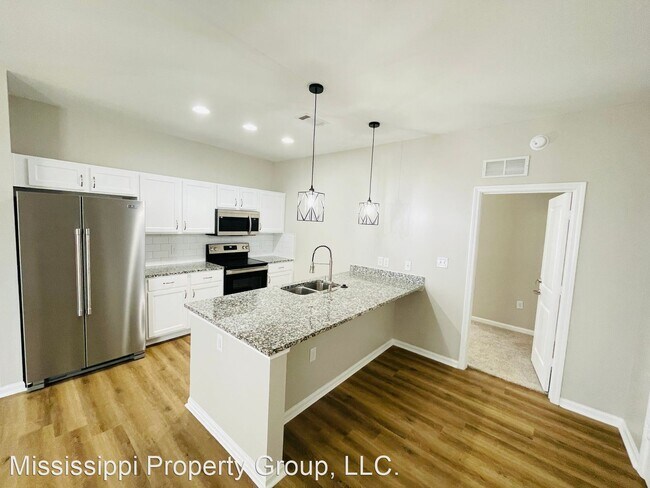Building Photo - 4 br, 4.5 bath House - 610 Northwood Trails