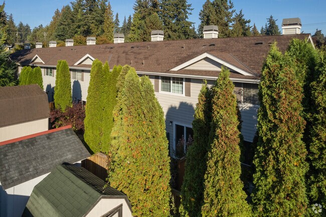 Exterior - Meadowood Townhomes