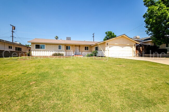 Foto del edificio - 3 Bedroom1 1 Bath Home Near Bakersfield Co...