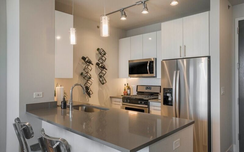 Foto principal - 801 S Financial Pl