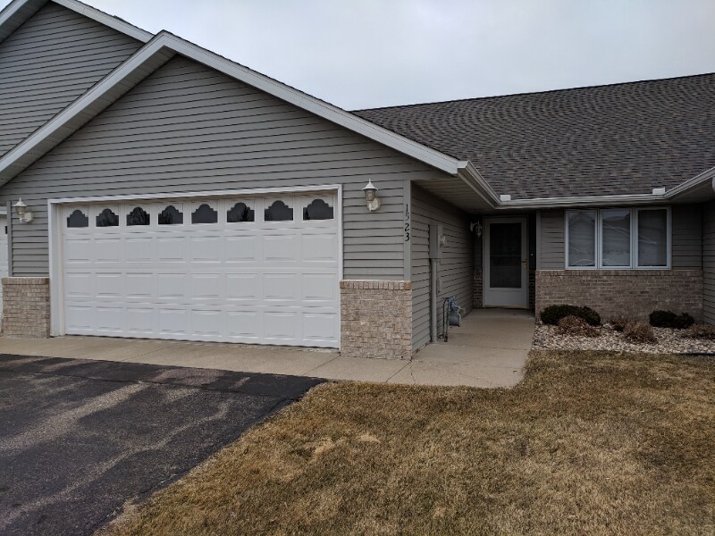 Foto principal - 1523 Pohl Rd
