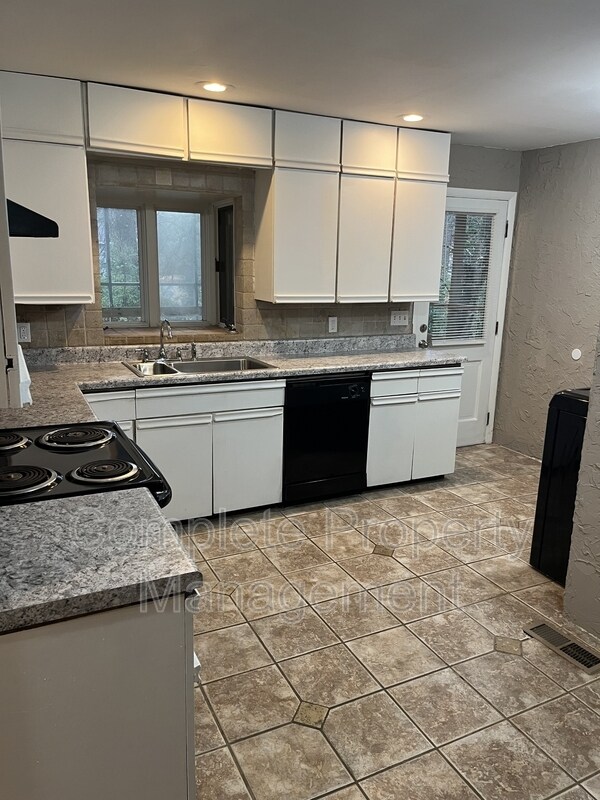 Foto del edificio - 400 13th Terrace NW