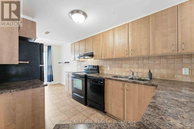 Photo du bâtiment - 574 Chapman Mills Dr