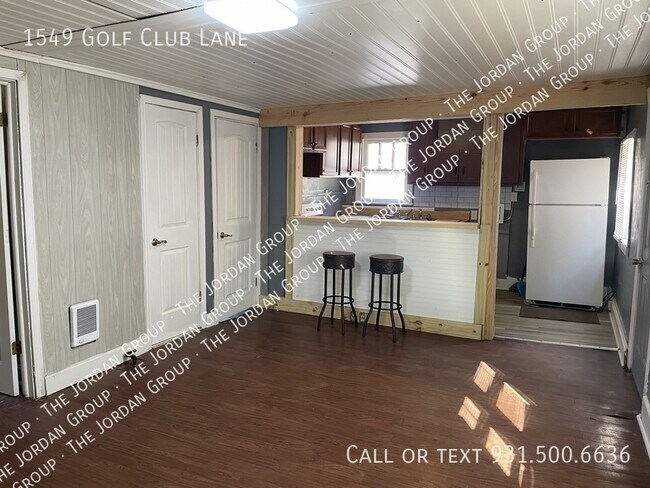 Foto del edificio - 1549 Golf Club Ln