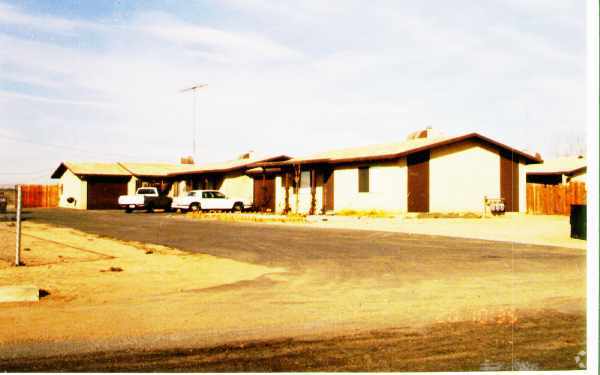 Building Photo - 12982 Mohawk Rd
