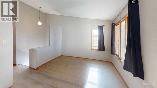 Photo du bâtiment - 1907-196A 6a Ave N