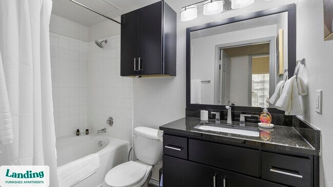 Foto del edificio - 17811 Vail St