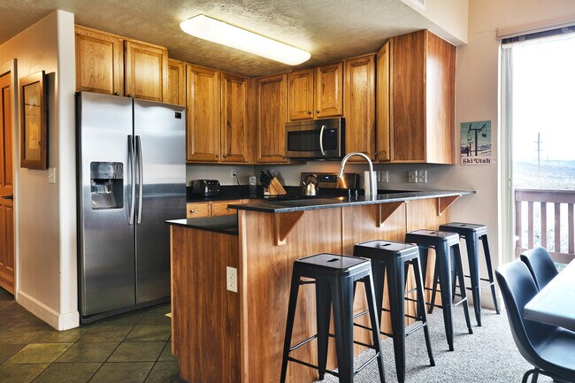 Building Photo - 6749 N 2200 W