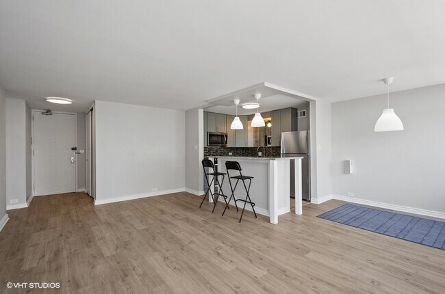 Building Photo - 4800 S Chicago Beach Dr
