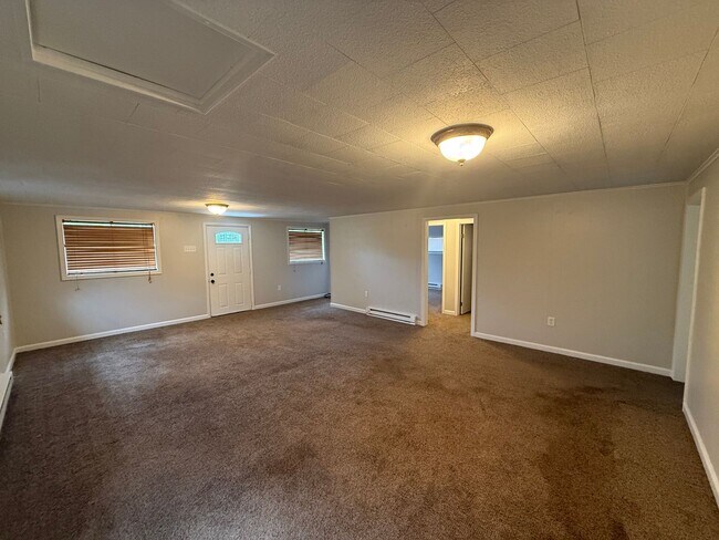 Foto del edificio - 15408-15410 Fairview Road