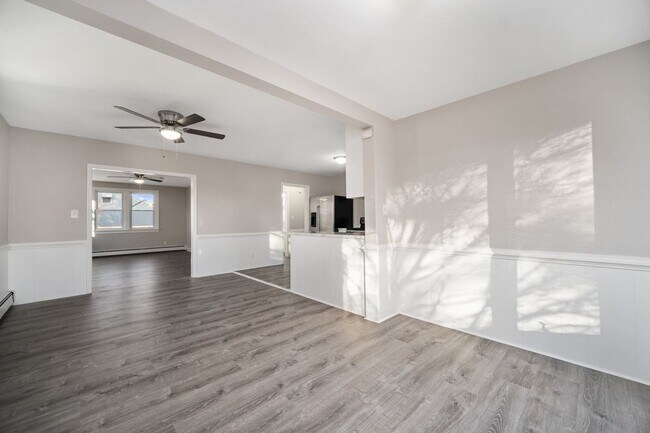 Building Photo - 1104 Hazel Avenue