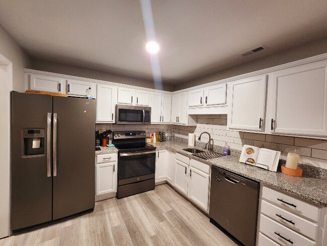 Photo - 2216 Milan Ct House