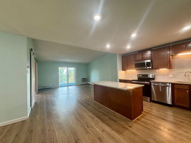 Building Photo - 3082 S Wheeling Way