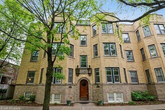 Building Photo - 1009 Greenleaf St