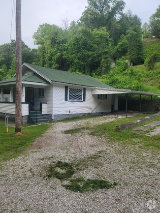 Building Photo - 1068 Willow Dr