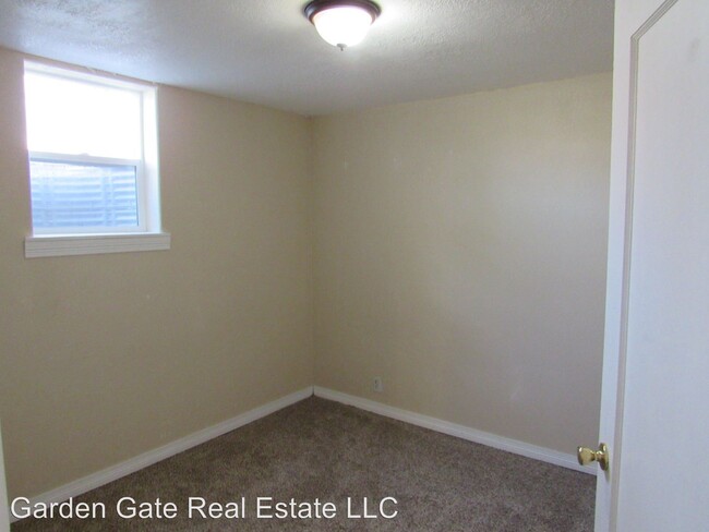 Foto del edificio - 1041 E 6th St