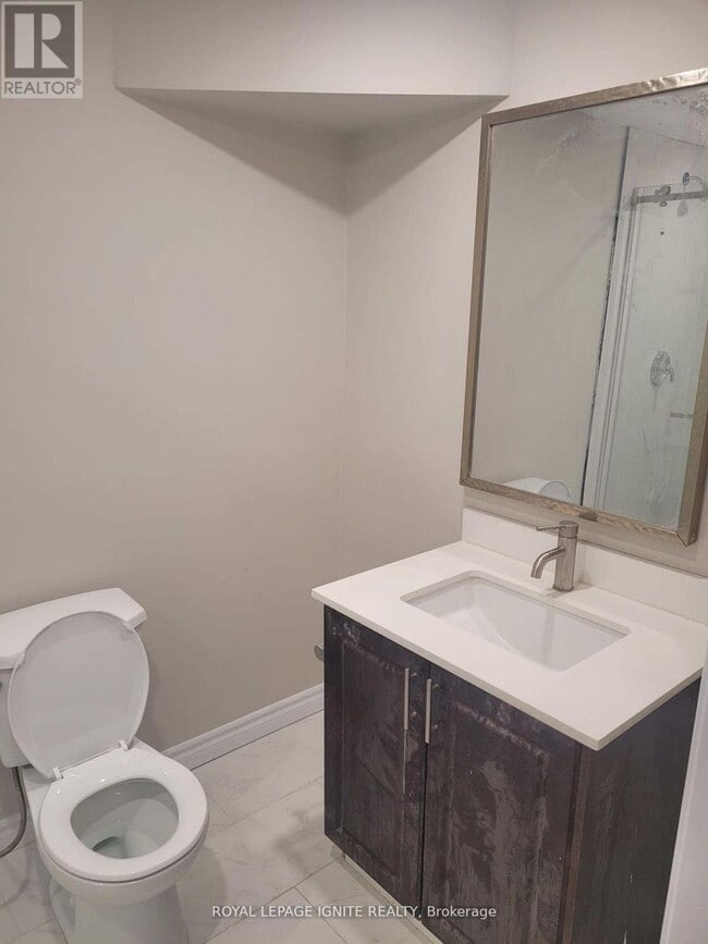 Building Photo - 2524 Bandsman Cres