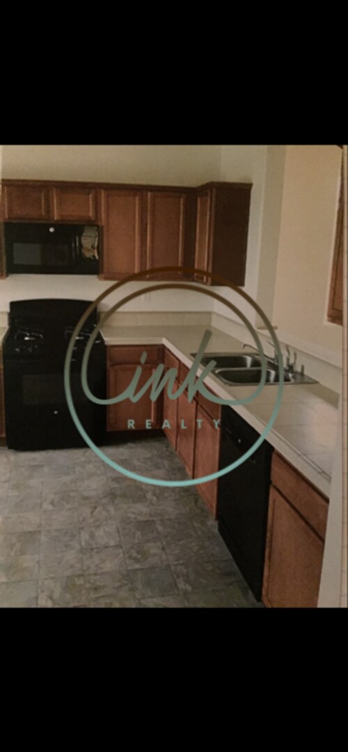 Foto del edificio - Dayton Home in Gated Community