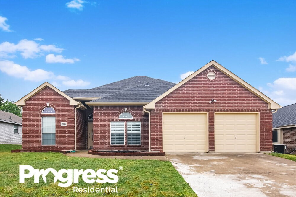 3014 Canary Ln, Midlothian, TX 76065 House Rental in Midlothian, TX