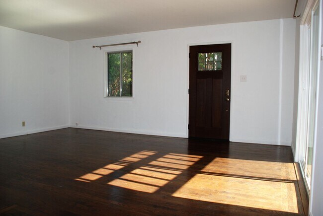 Foto del edificio - 52 Tamalpais Ave