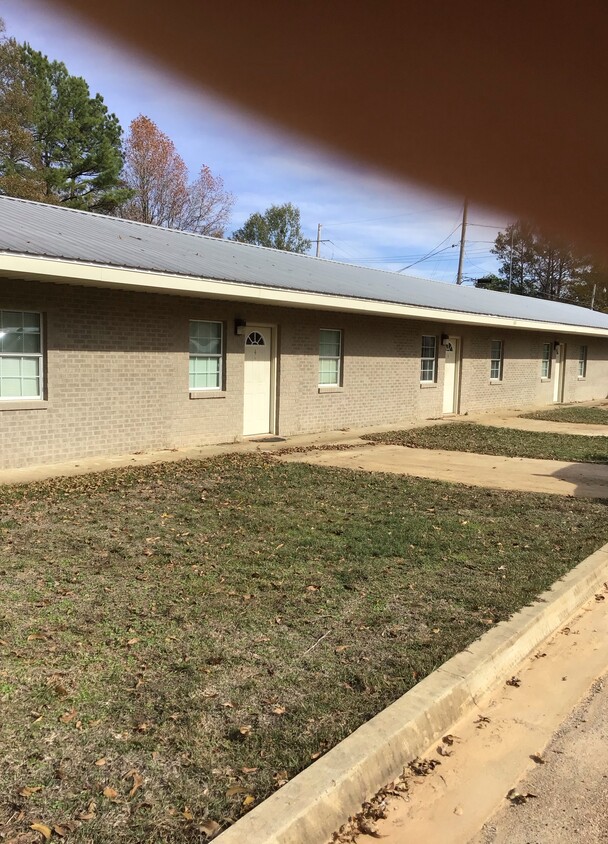 Foto principal - 801 Goodwater Rd NW