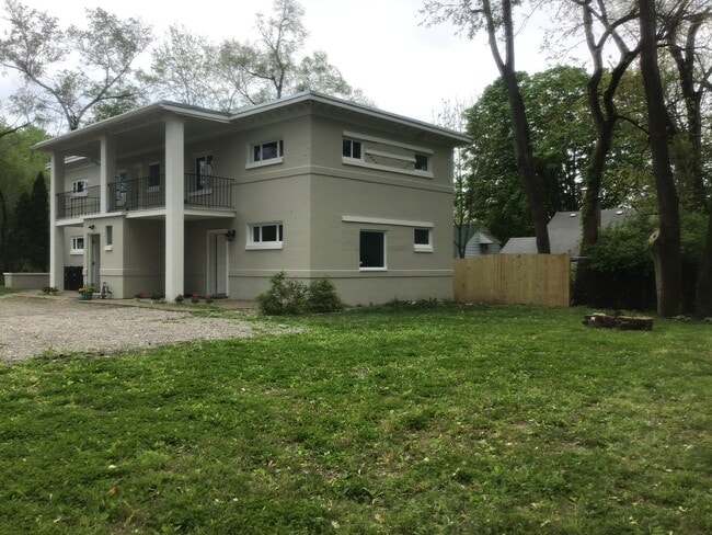 Building Photo - 4811 Stafford St