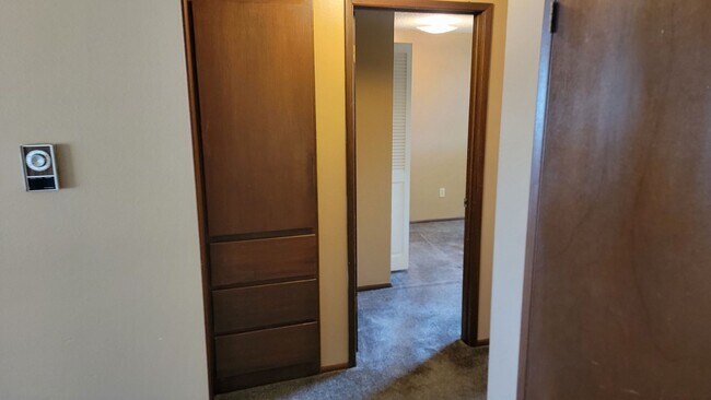 Building Photo - 8810/8812 E Micheilli Place