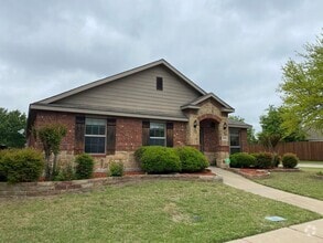Building Photo - 4600 Evanshire Way