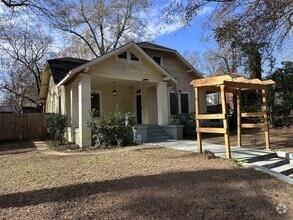 Building Photo - 1805 Pecan St
